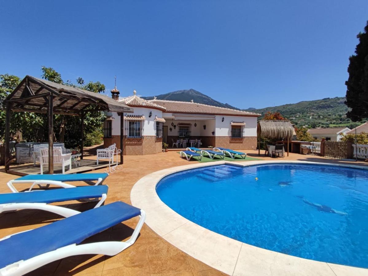 Los Naranjos Alcaucín Exterior foto